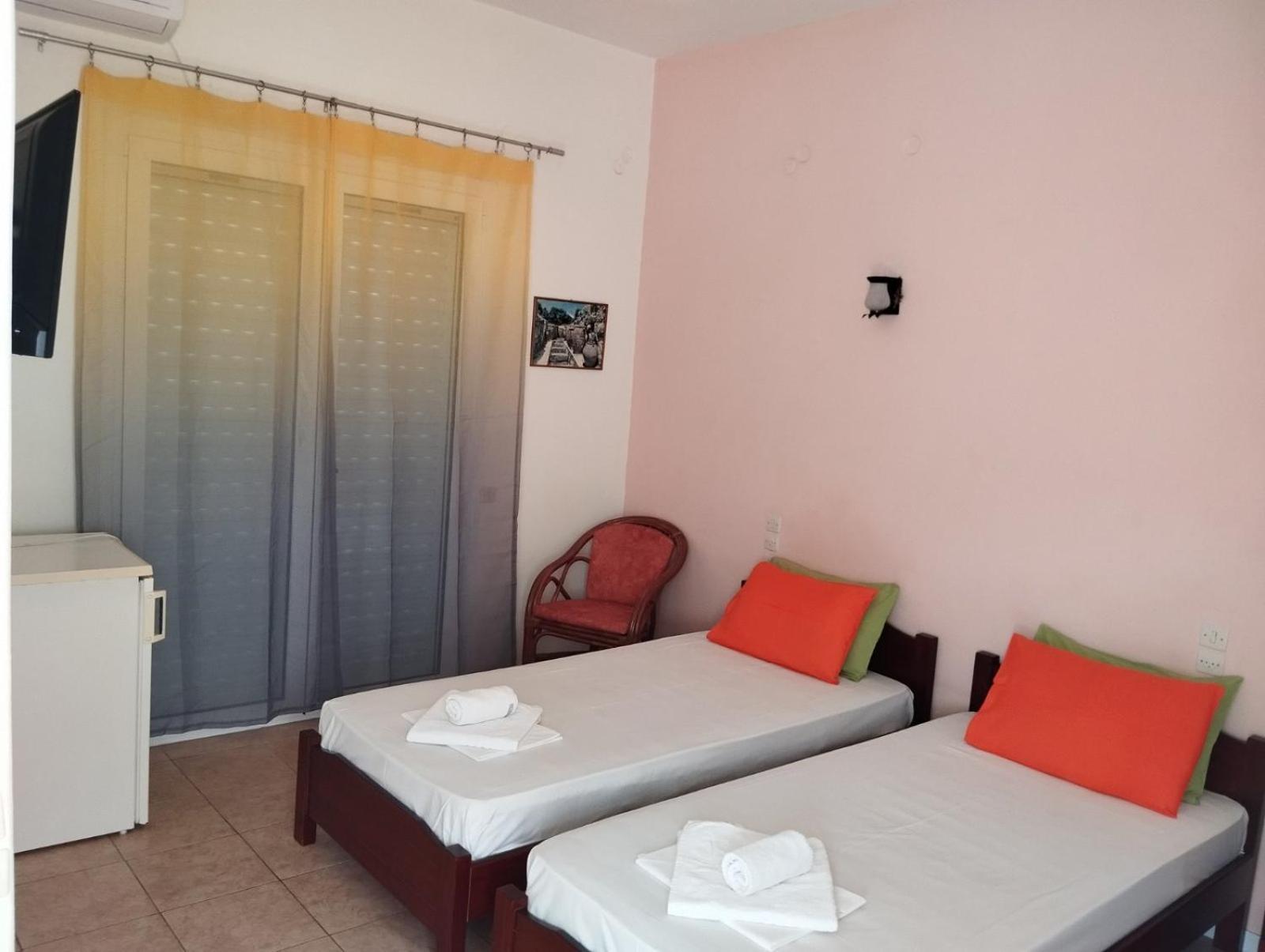 Hotel Neon Astron Kamena Vourla Luaran gambar