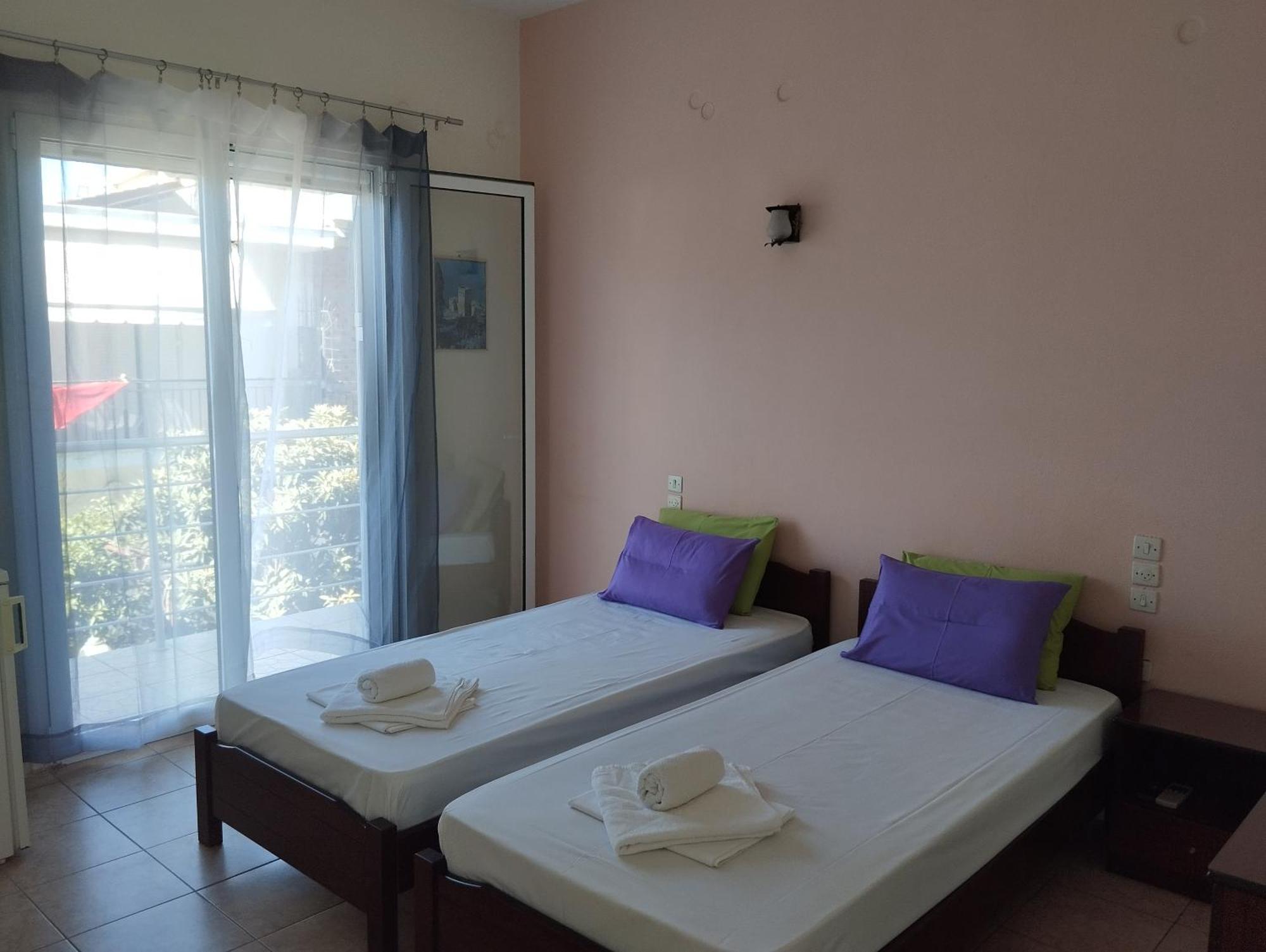 Hotel Neon Astron Kamena Vourla Luaran gambar