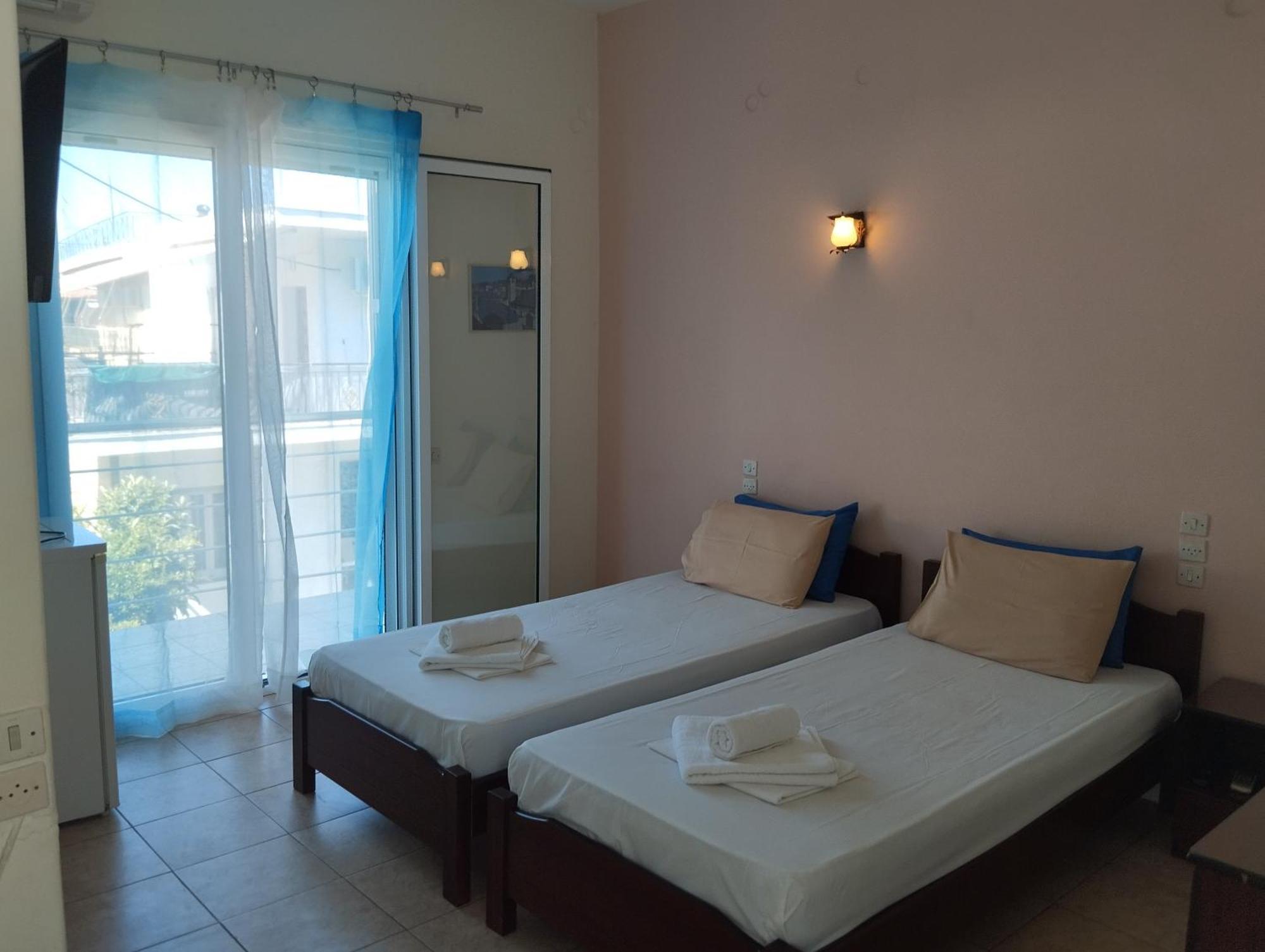 Hotel Neon Astron Kamena Vourla Luaran gambar
