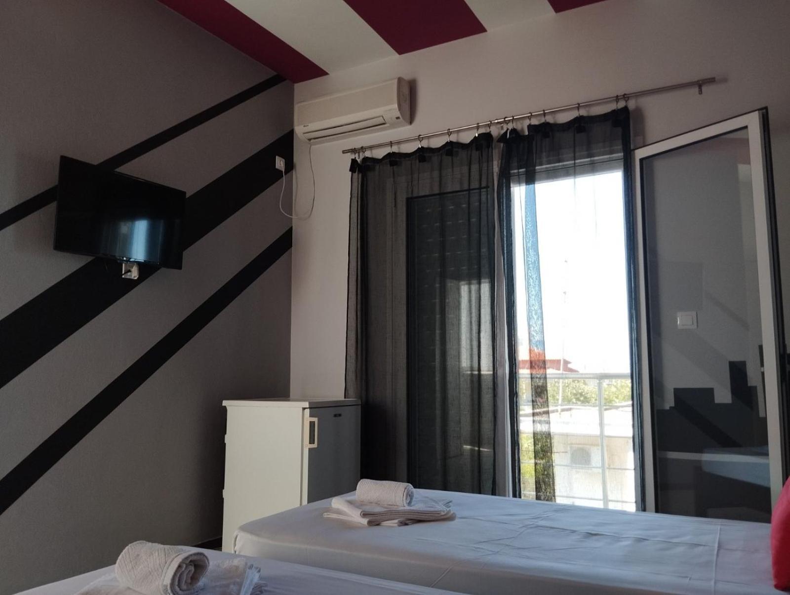 Hotel Neon Astron Kamena Vourla Luaran gambar