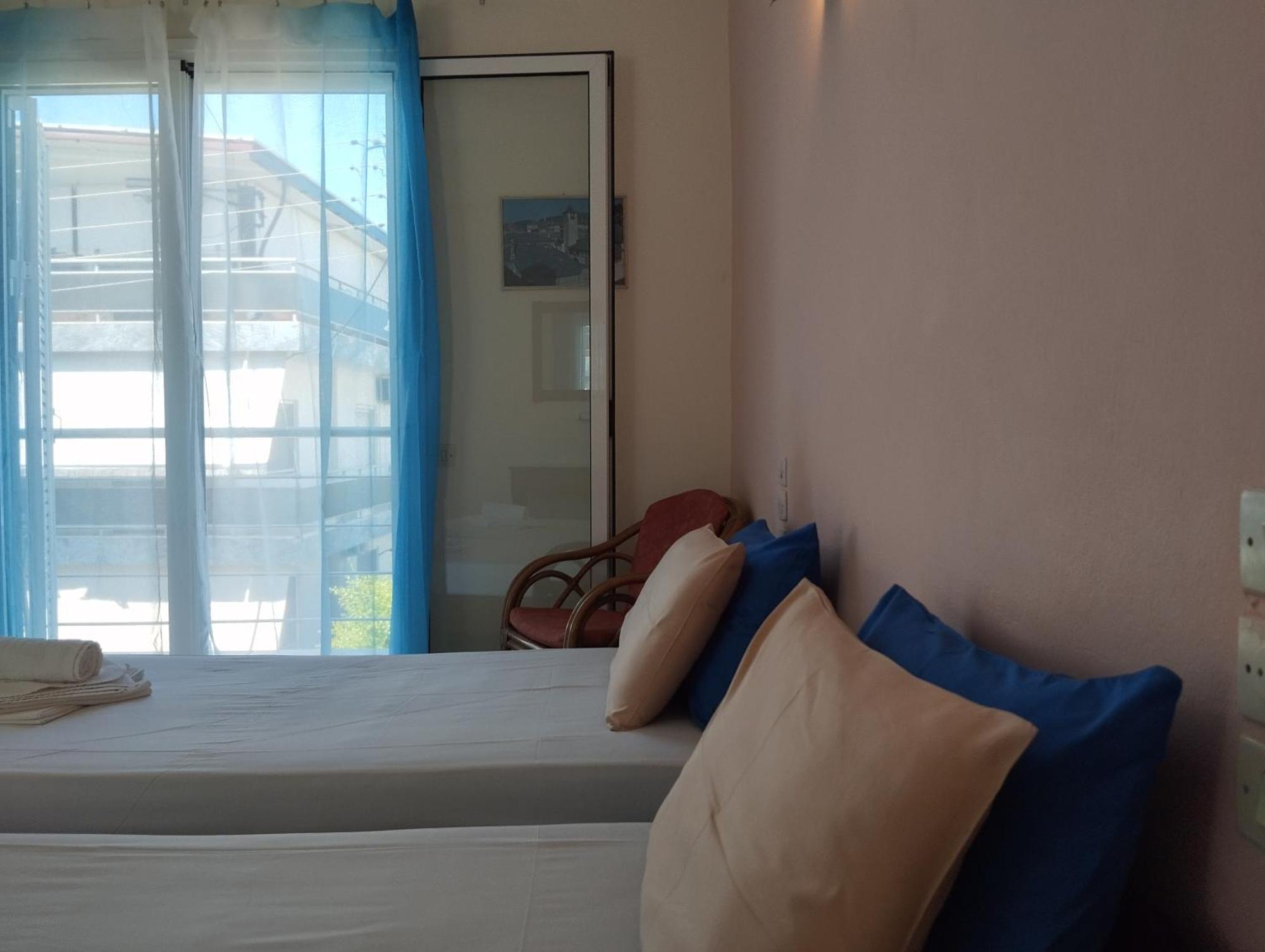 Hotel Neon Astron Kamena Vourla Luaran gambar