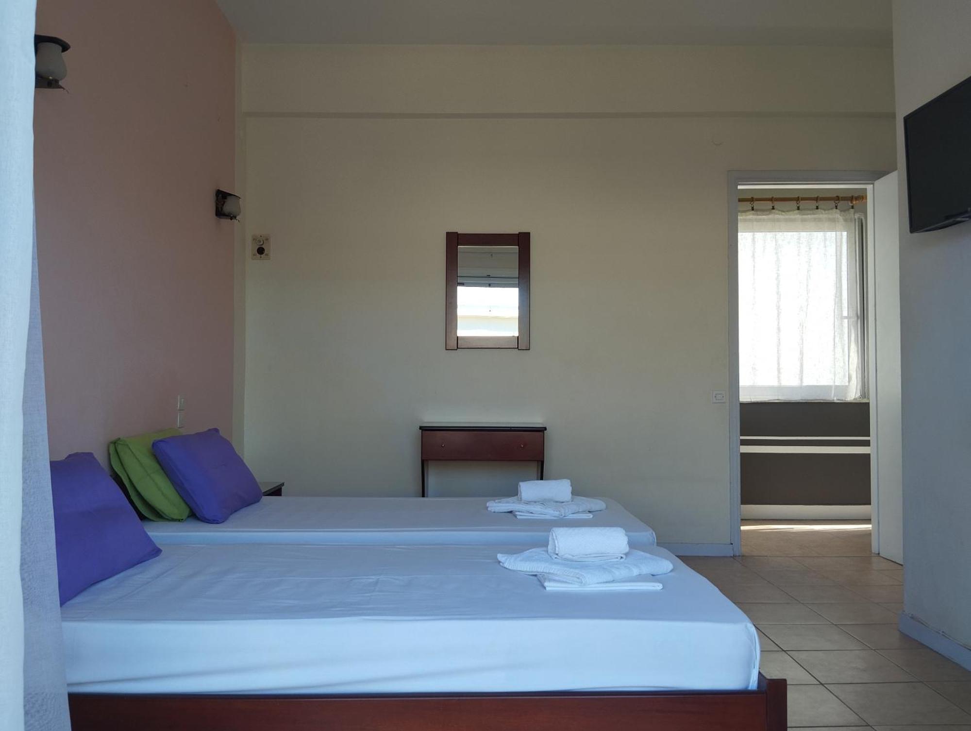 Hotel Neon Astron Kamena Vourla Luaran gambar